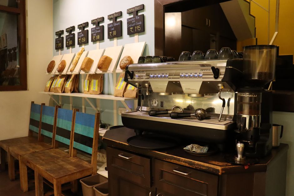 Café Odskok s pogledom na arenu